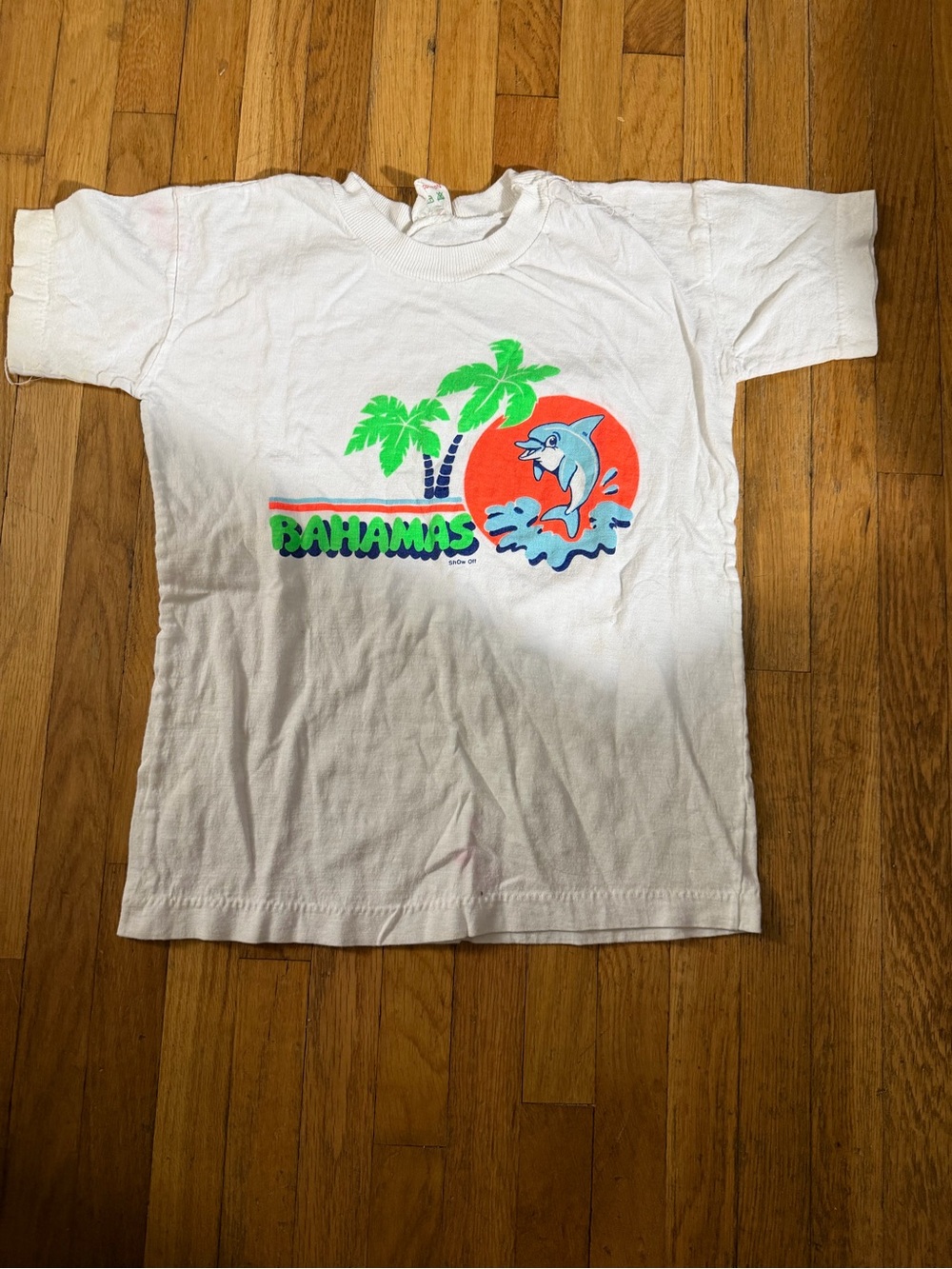 Vintage Green Apple Single sttichs Bahamas 8 Kids 1980s Tourist Tee